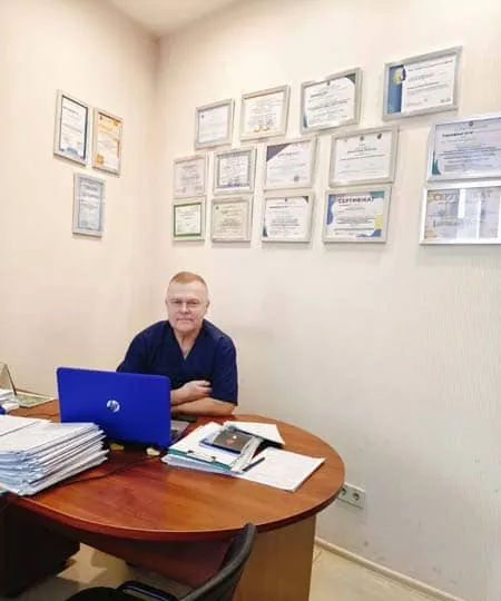 Лікар під час прийому